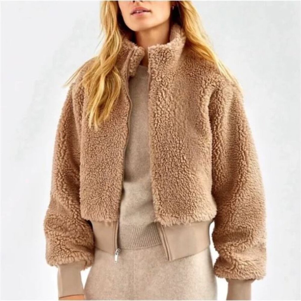 Aritzia Babaton Women's Cropped Sherpa Bomber Jacket in Gold Camel - Size XS